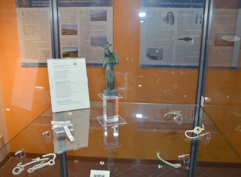 Vetrine espositive per musei della linea Argurion Museo dei Brettii